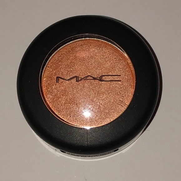 MAC eyeshadow - Orange Tangent - Picture 1 of 2